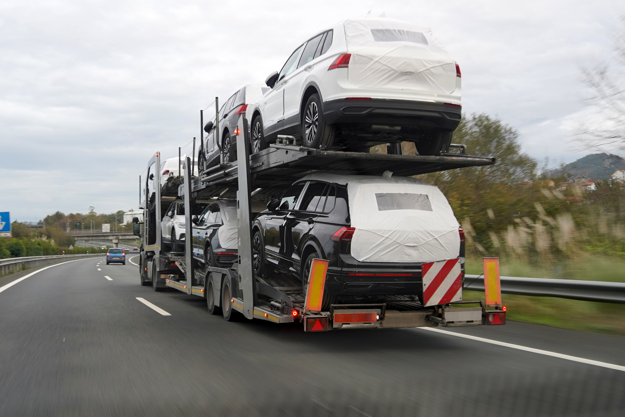 classic car shipping companies